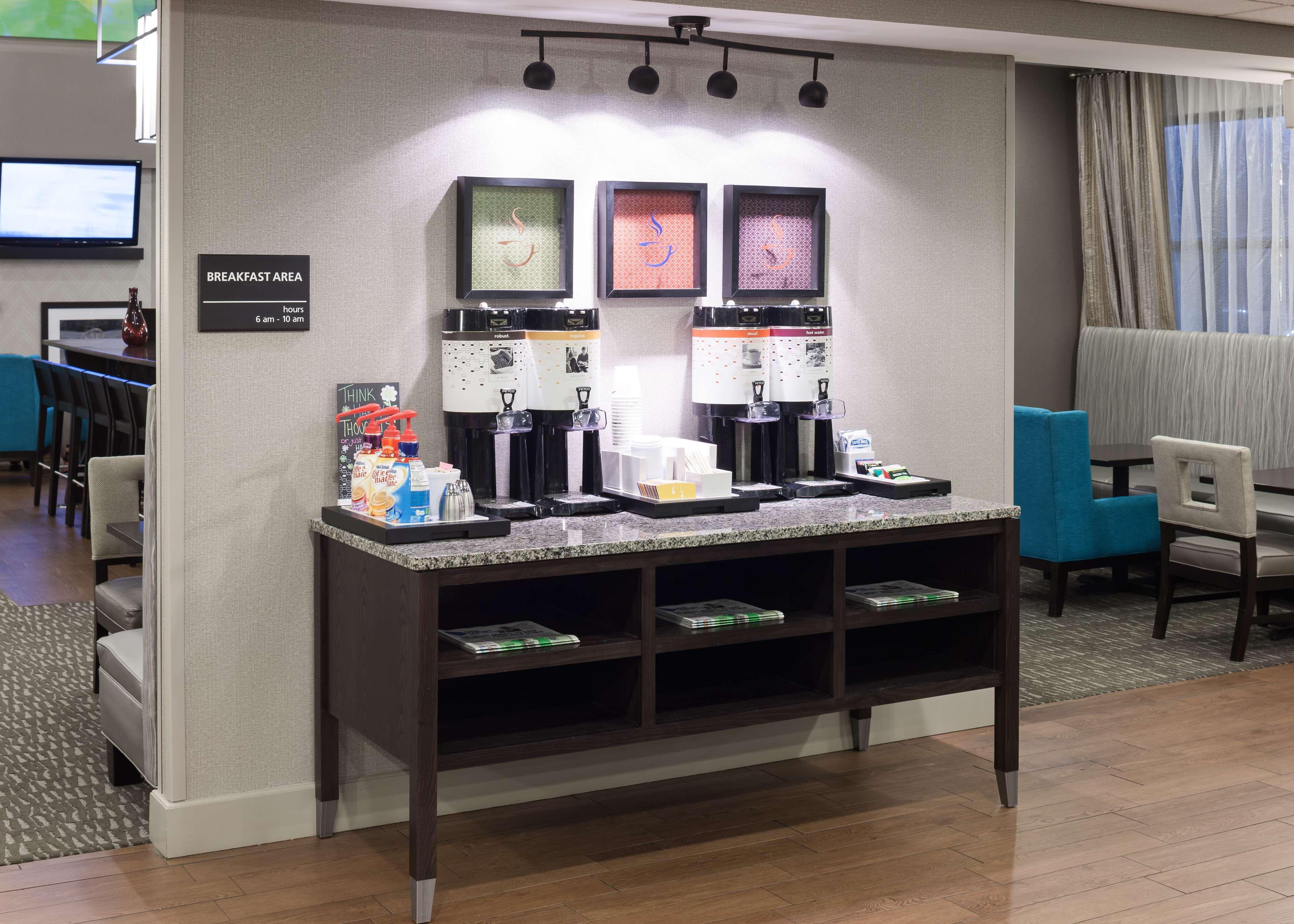 Hampton Inn & Suites סידר רפידס מראה חיצוני תמונה