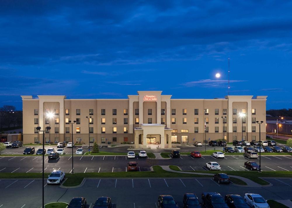 Hampton Inn & Suites סידר רפידס מראה חיצוני תמונה