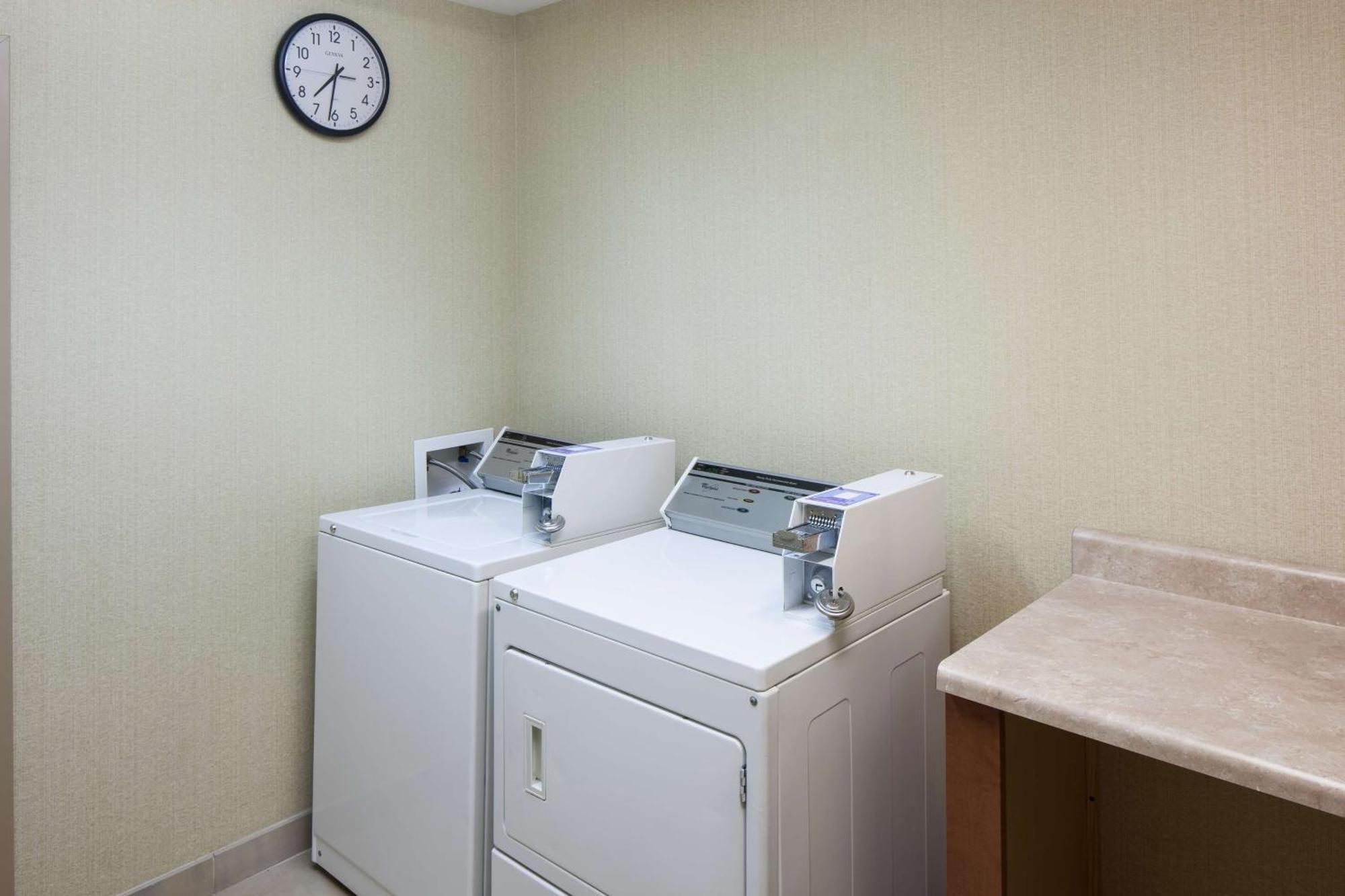 Hampton Inn & Suites סידר רפידס מראה חיצוני תמונה