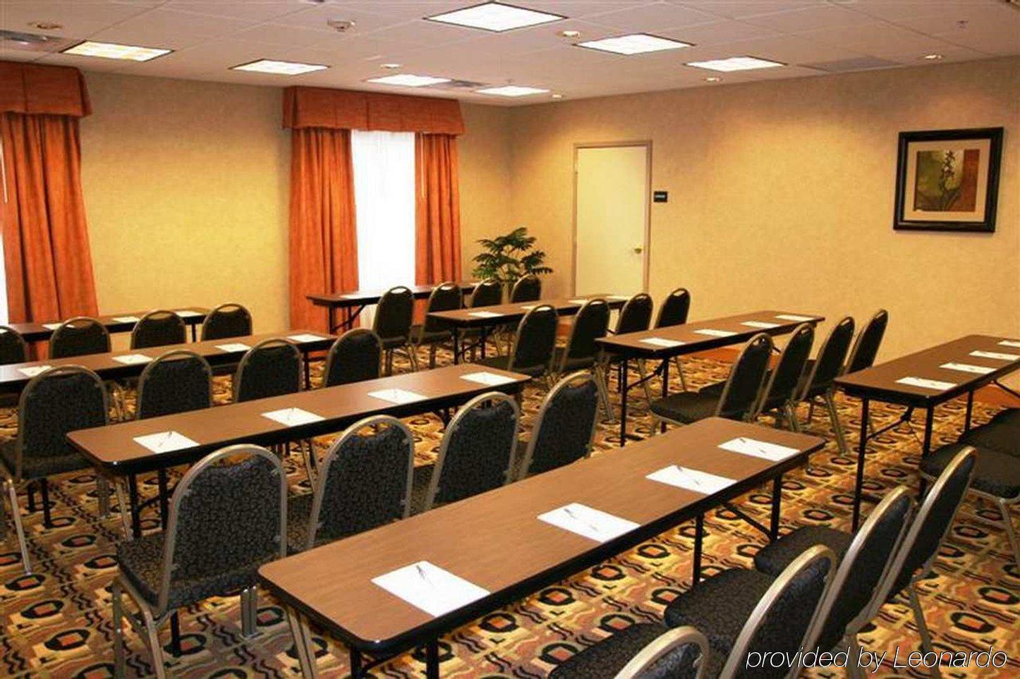 Hampton Inn & Suites סידר רפידס מתקנים תמונה