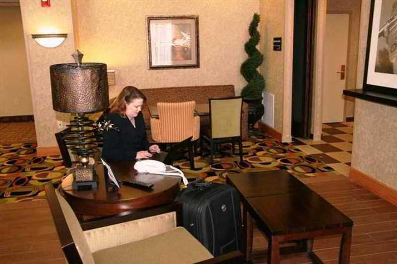 Hampton Inn & Suites סידר רפידס חדר תמונה